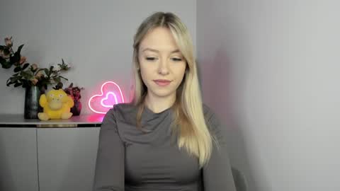 Snapshot of perfectxcindy chatting on 02.03.25 Cindy online show from 02.03.25