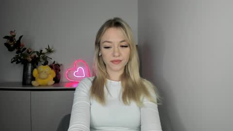 Snapshot of perfectxcindy chatting on 02.06.25 Cindy online show from 02.06.25