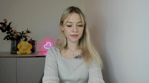 Snapshot of perfectxcindy chatting on 02.14.25 Cindy online show from 02.14.25