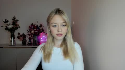 Snapshot of perfectxcindy chatting on 03.10.25 Cindy online show from 03.10.25