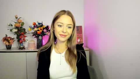 Snapshot of perfectxcindy chatting on 11.14.25 Cindy online show from 11.14.25