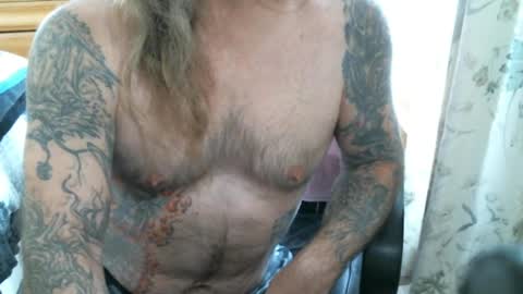 Snapshot of perkymalenipples chatting on 02.21.25 perkymalenipples online show from 02.21.25