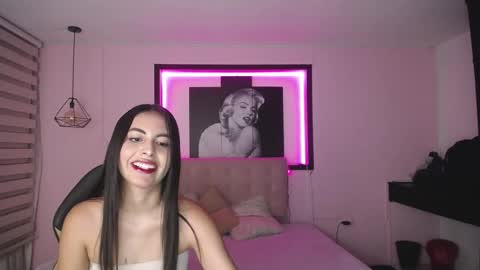 perla_lovely online show from 01.18.26