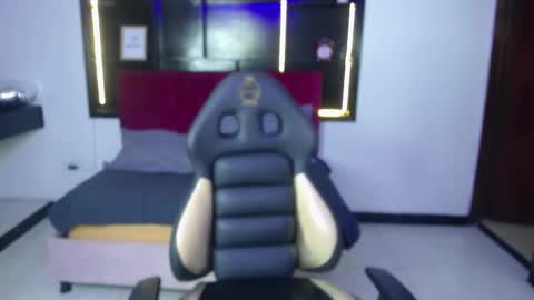 perla_lovely online show from 03.17.26