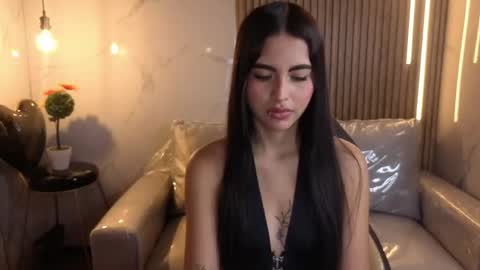 perla_lovely online show from 04.27.26
