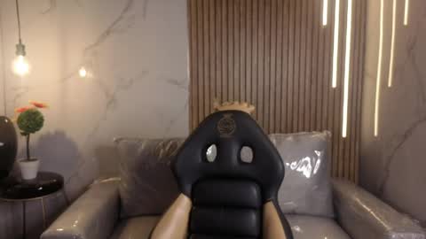 Snapshot of perla_lovely chatting on 05.21.26 perla_lovely online show from 05.21.26
