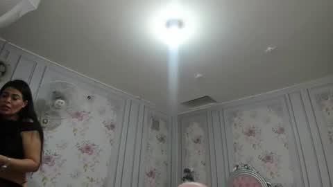 PERLA online show from 02.18.25