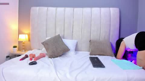 PerlaPreciosa online show from 02.13.26