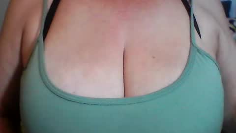 Snapshot of perlita070822 chatting on 07.21.26 perlita070822 online show from 07.21.26