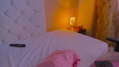 Marie online show from 04.23.26