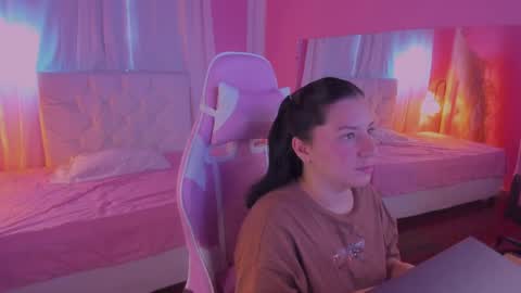Marie online show from 04.30.26