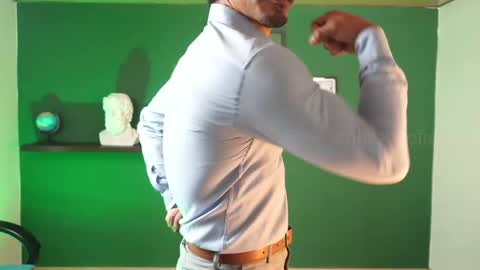 Snapshot of perseoo_88 chatting on 02.14.25 andres online show from 02.14.25