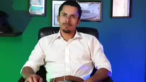 Snapshot of perseoo_88 chatting on 12.15.25 andres online show from 12.15.25