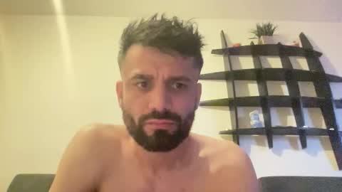 persianprince_13 online show from 04.29.26