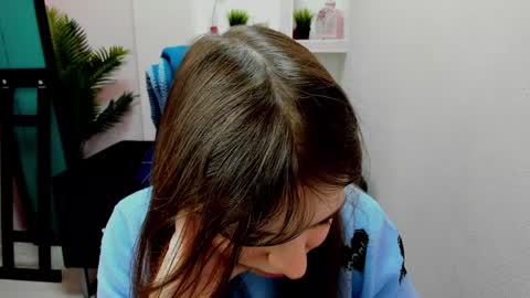 horror flying on the wings of the night.... online show from 01.05.25