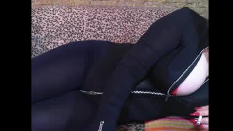 Snapshot of pervdomx chatting on 09.14.25 Lady K online show from 09.14.25