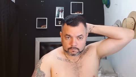 Snapshot of perverseveteranmanxxx chatting on 01.23.25 Carlos online show from 01.23.25