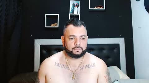 Snapshot of perverseveteranmanxxx chatting on 03.09.25 Carlos online show from 03.09.25