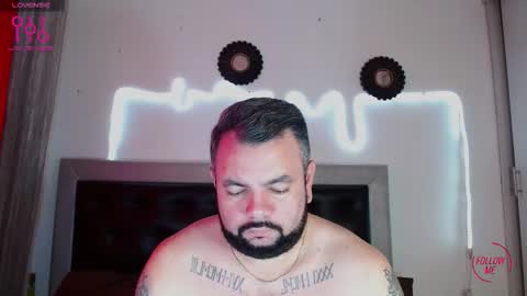 Snapshot of perverseveteranmanxxx chatting on 10.06.25 Carlos online show from 10.06.25