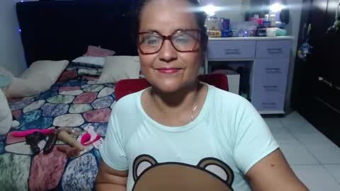 Snapshot of pervert_mommy_x chatting on 05.09.26 SAMY online show from 05.09.26