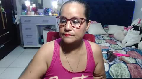 Snapshot of pervert_mommy_x chatting on 06.03.26 SAMY online show from 06.03.26
