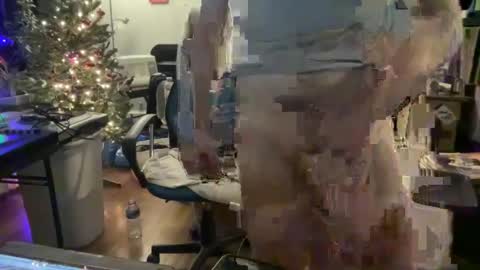 Snapshot of petehaze484617 chatting on 01.04.25 Pete Haze online show from 01.04.25