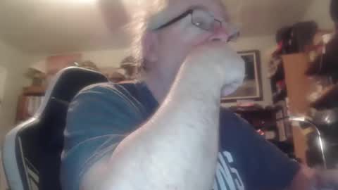 Snapshot of peterinohio57 chatting on 04.27.26 peterinohio57 online show from 04.27.26