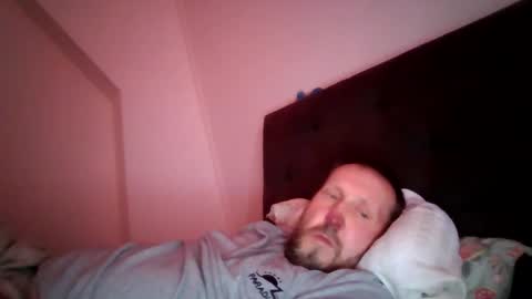 Snapshot of peterpeters443 chatting on 03.25.26 jelle online show from 03.25.26
