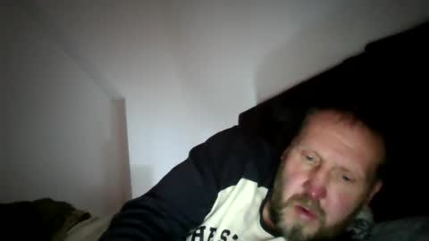 Snapshot of peterpeters443 chatting on 04.10.26 jelle online show from 04.10.26