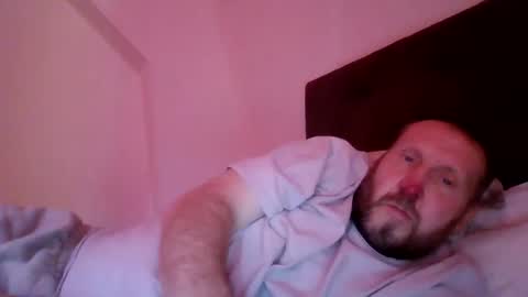 Snapshot of peterpeters443 chatting on 04.16.26 jelle online show from 04.16.26