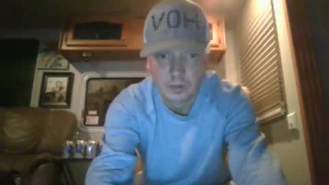 Snapshot of peterschwarz1981 chatting on 12.15.25 peterschwarz1981 online show from 12.15.25