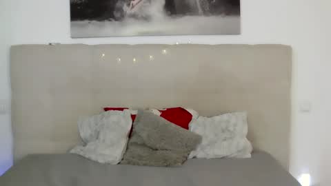 Peters Emily online show from 02.07.25