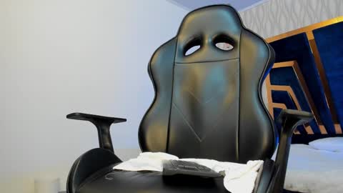 PETES EVANS new account online show from 03.07.25