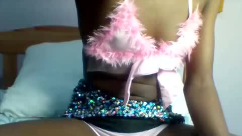 Snapshot of petite_ariana chatting on 03.31.26 ariana online show from 03.31.26