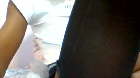 Snapshot of petite_ariana chatting on 07.23.26 ariana online show from 07.23.26