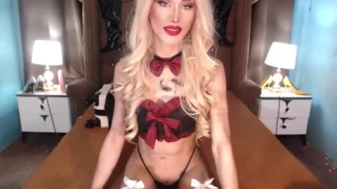 Snapshot of petite_bigload_7inches_thick69 chatting on 10.20.25 BIGLOAD online show from 10.20.25