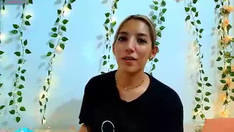 petite_blossom4 online show from 07.16.26