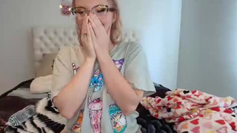 Little cupcake online show from 07.17.26