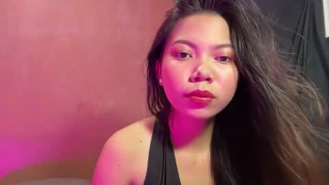 Snapshot of petite_novy chatting on 01.07.26 Novy online show from 01.07.26