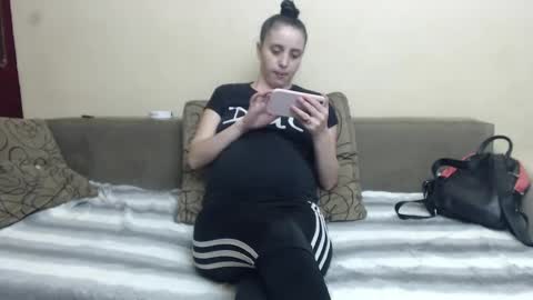 Snapshot of petite_red95 chatting on 12.10.24 cosmina online show from 12.10.24