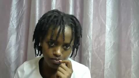 petite_star2 online show from 01.12.26