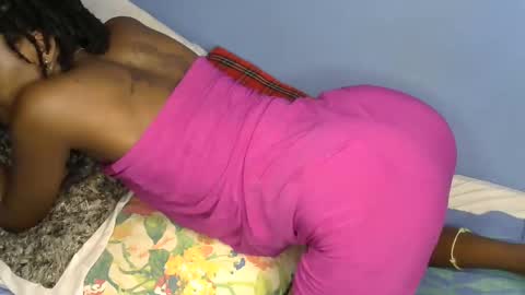 petite_star2 online show from 02.05.26