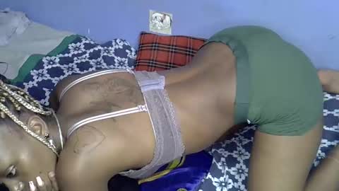 petite_star2 online show from 03.14.26