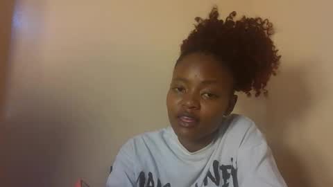 Bad gurl Riri online show from 12.15.25