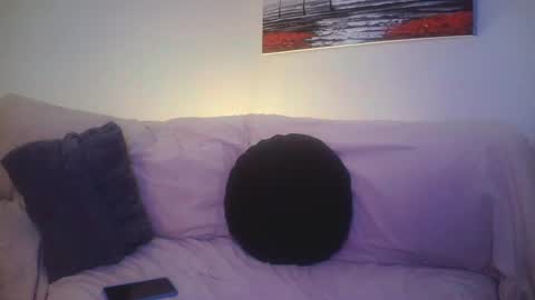 Snapshot of petite_treat_ chatting on 02.02.25 petite treat online show from 02.02.25