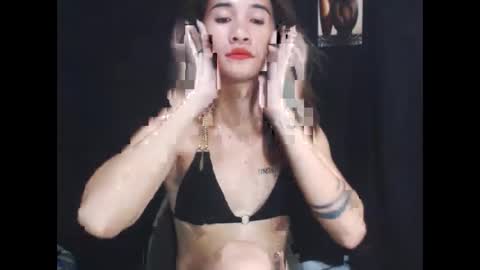 Snapshot of petitebigcock_69 chatting on 10.29.25 petitebigcock_69 online show from 10.29.25