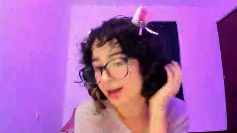 Lunna online show from 11.15.25
