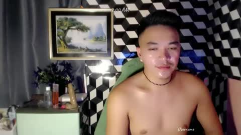 Snapshot of petitehugecockxnxxx chatting on 11.01.25 Call me jake online show from 11.01.25