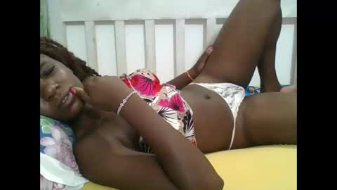 petitesweetchiq online show from 03.05.26