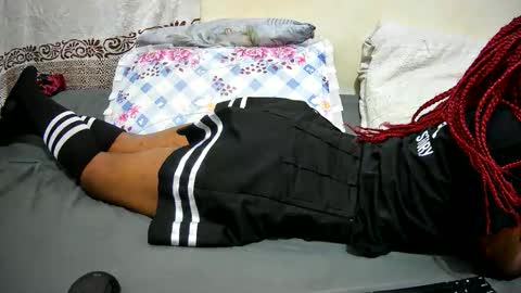 Snapshot of petitetasha chatting on 09.23.25 petitetasha online show from 09.23.25